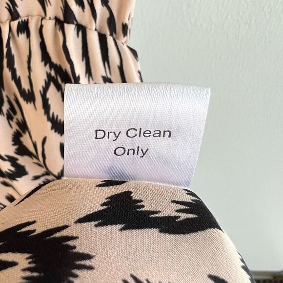 Parker Women’s XS Wrap Surplice Leopard Print Midi Dress Sleeveless 100% Silk - Picture 11 of 12